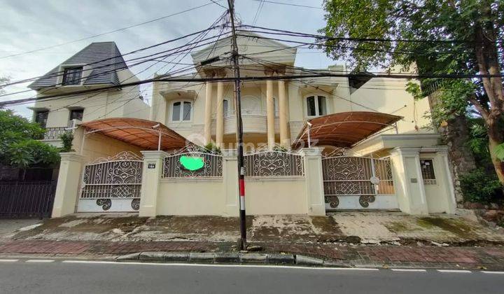 Rumah Mewah Di Menteng 2 Lantai 1