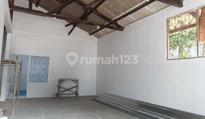 Penggilingan Raya, Small Warehouse 180 M Newly Renovated + Office Ready for Use Penggilingan Raya, Small Warehouse 180 M Newly Renovated + Office Ready for Use