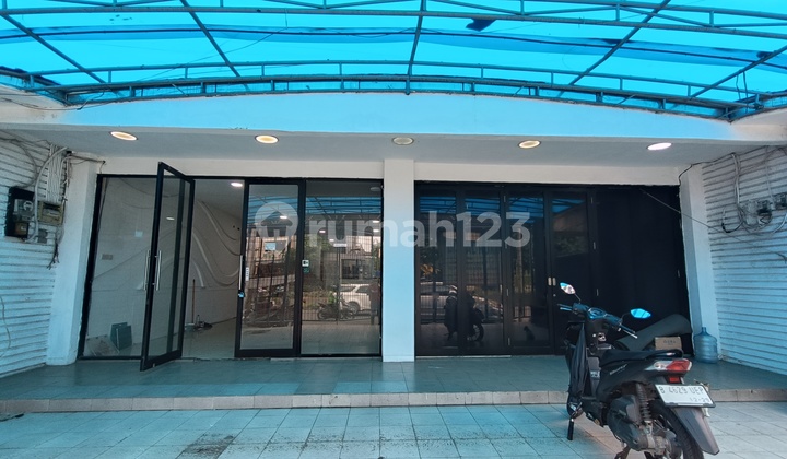 Ruko Gandeng Bagus dan Siap Pakai di Kelapa Gading Ruko Gandeng Bagus dan Siap Pakai di Kelapa Gading