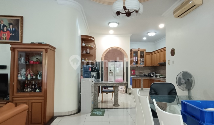 Dijual Rumah Cantik Hoek Di Gading Kirana  2