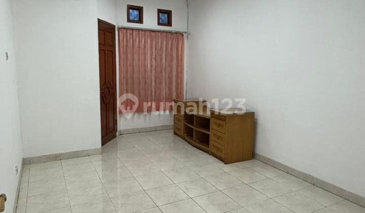Sunter Danau, 2.5-Story House for Rent, Good Condition and Ready to Use Sunter Danau, 2.5-Story House for Rent, Good Condition and Ready to Use