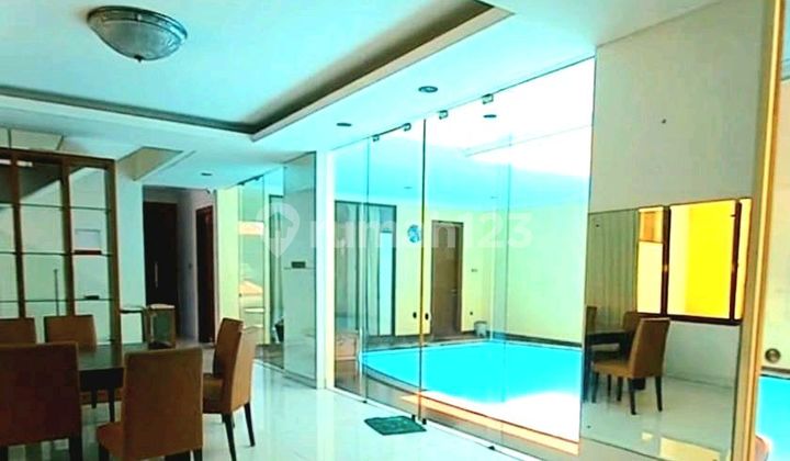 Disewakan Rumah dengan Kolam Renang di Ancol Timur,Jakarta Utara Disewakan Rumah dengan Kolam Renang di Ancol Timur,Jakarta Utara