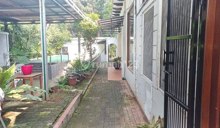 Dijual Rumah di Menteng 8