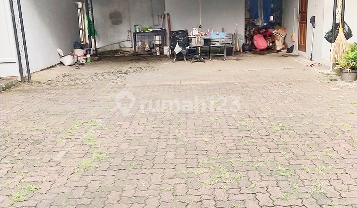 Dijual Rumah di Menteng 10