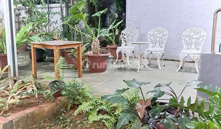 Dijual Rumah di Menteng 12