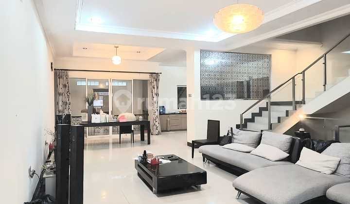 Nice House For Sale In Sunter Agung