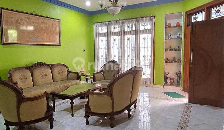 For Sale House In Strategic Location, Joglo Raya