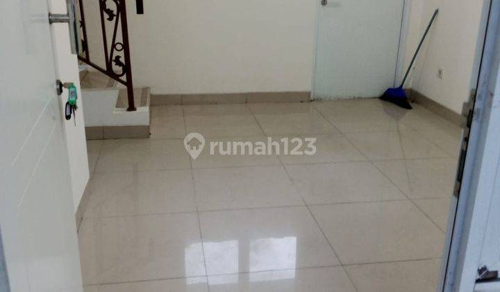 Disewakan Rumah Murah 2lantai di Cluster La Seine Jakarta Garden City Jakarta Timur Siaphuni Minimalis Modern 2