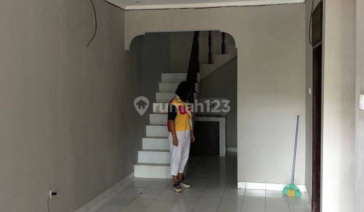 Disewakan Rumah Murah 1,5lantai di Metland Menteng Jakarta Timur Siaphuni Minimalis Modern 2