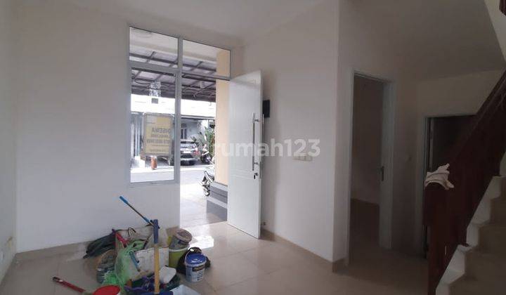 Disewakan Rumah Murah 2lantai di Cluster La Seine Jakarta Garden City Jakarta Timur Siaphuni Minimalis Modern 2