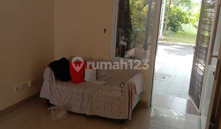 Your salary below 10 million will certainly be approved by the Bank. For sale: a cheap 2-story modern minimalist ready-to-occupy house in Cluster La Seine, Jakarta Garden City, East Jakarta. 2