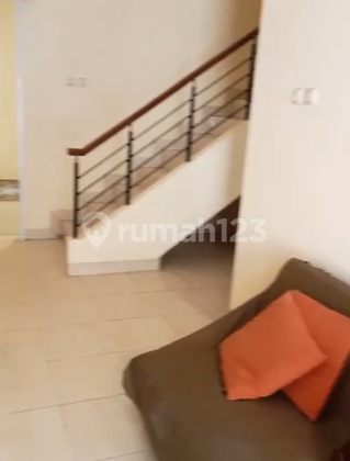 Disewakan Rumah Murah 2Lantai di Cluster Royal Residence Pulogebang Jakarta Timur Siaphuni Minimalis Modern 2
