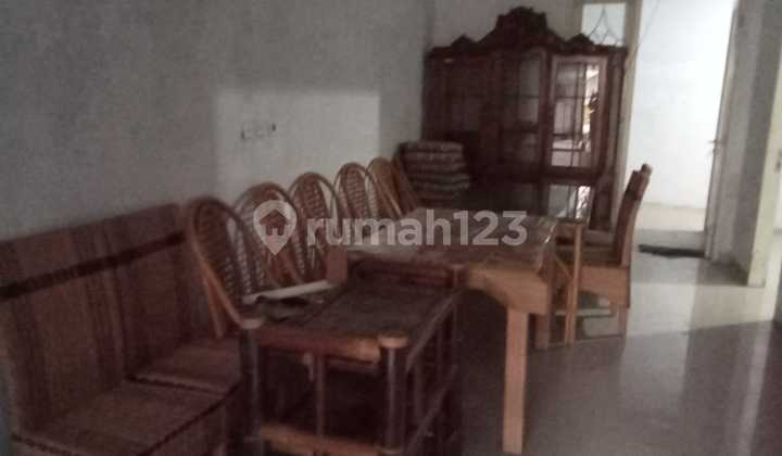 Slashing Prices For Rent Cheap House in Metland Menteng Cakung, East Jakarta, Ready to Occupy, Minimalist Modern 2