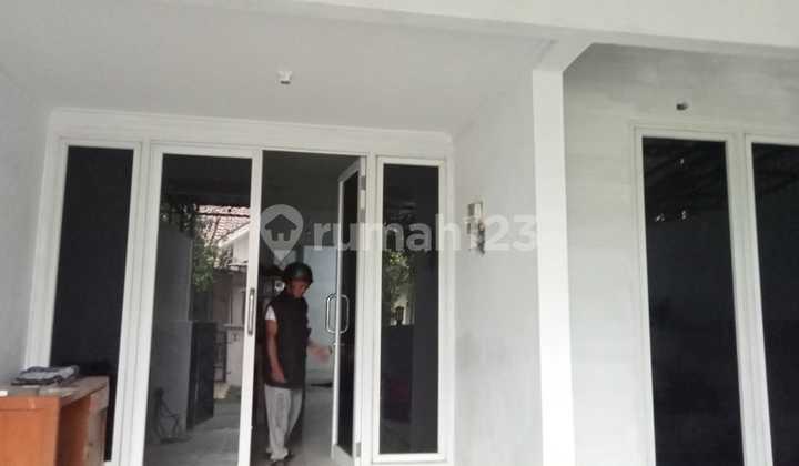 Slashing Prices For Rent Cheap House in Metland Menteng Cakung, East Jakarta, Ready to Occupy, Minimalist Modern Slashing Prices For Rent Cheap House in Metland Menteng Cakung, East Jakarta, Ready to Occupy, Minimalist Modern