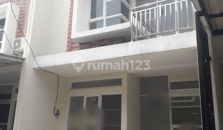 For sale, brand new affordable 2-story house in the Pesona Rorotan Cluster, North Jakarta, move-in ready, minimalist modern style. For sale, brand new affordable 2-story house in the Pesona Rorotan Cluster, North Jakarta, move-in ready, minimalist modern style.
