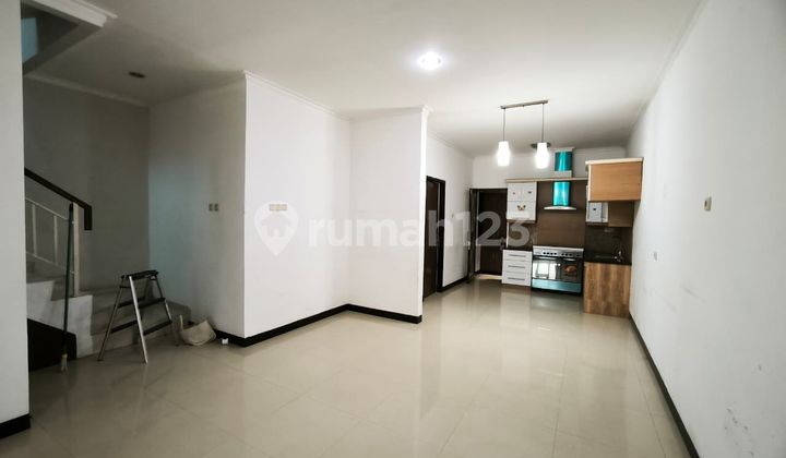 Disewakan rumah murah di Cluster Valeria Metland Menteng Cakung Jakarta Timur siaphuni minimalis modern 2