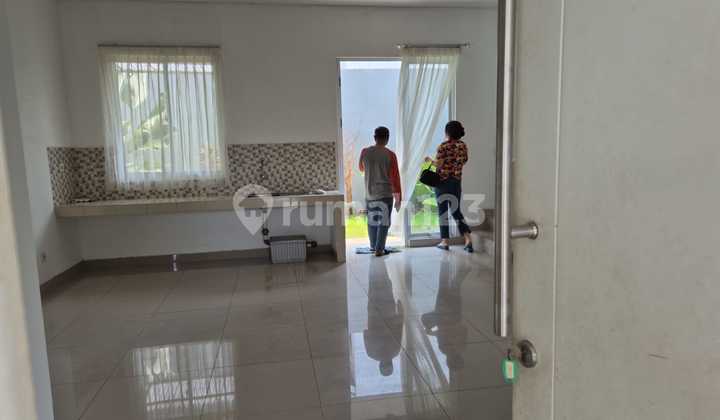 Disewakan rumah murah 2lantai di Cluster Yarra Jakarta Garden City Jakarta Timur siaphuni minimalis modern 2