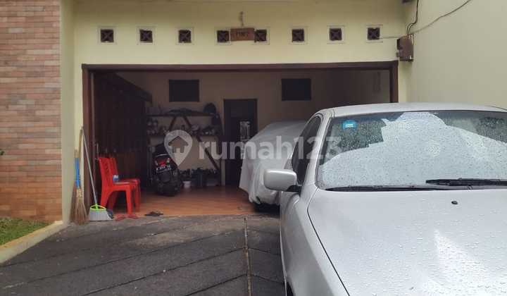 Disewakan Rumah Mewah dan Bagus 2Lantai di Taman Modern Cakung Jakarta Timur Siaphuni Minimalis Modern 2