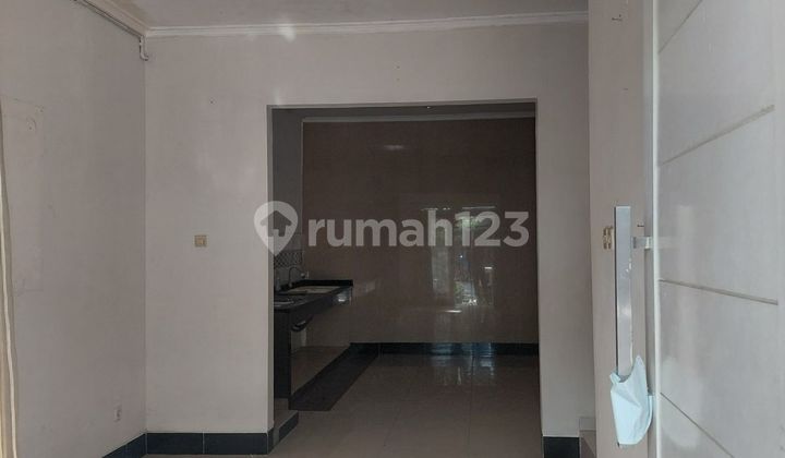 Slashing Your Salary Under 10 Million Definitely Approved by Bank Selling Cheap 2-Story House in Teresta Cluster Metland Menteng East Jakarta Ready to Occupy Minimalist Modern 2