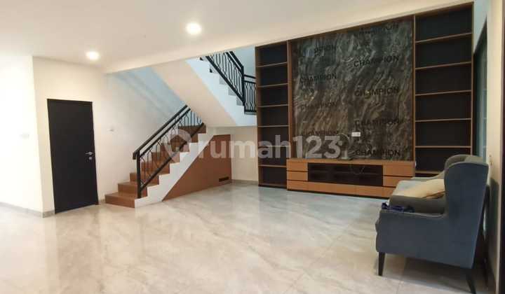 Disewakan Rumah Murah dan Bagus 2Lantai di Taman Modern Cakung Jakarta Timur Siaphuni Minimalis Modern 2