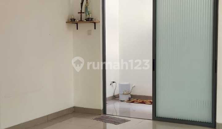 Rumah 2 Lantai dekat dengan banyak fasilitas di cluster asera nishi harapan indah bekasi 2