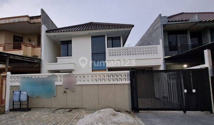 Rumah 2 Lantai Bagus di Taman Modern, Jakarta Timur 2