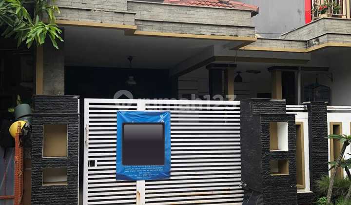 Rumah 2 Lantai Cocok untuk Kost di Taman Harapan Baru Bekasi