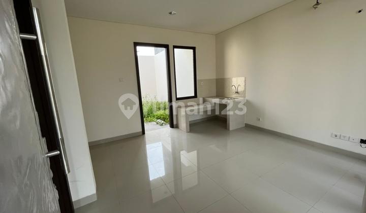 Rumah Luas tanah 119 bebas banjir di Cluster Shinano JGC Cakung