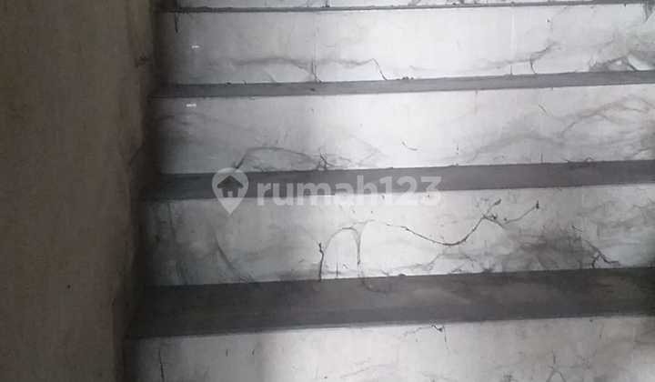 Dijual Gudang 3lantai di Bekasi Utara 4