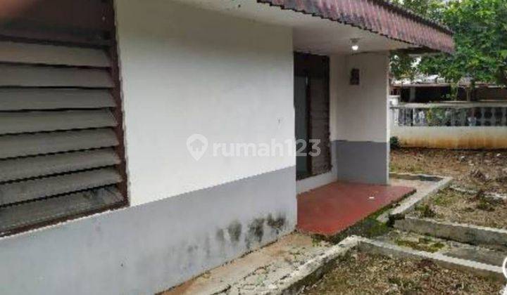 Dijual Rumah Bangunan Lama Hitung Tanah di Perumahan Graha Indah  2