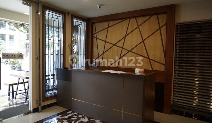 Disewakan Ruang Usaha Cafe Resto Siap Pakai Furnished di Melawai  3