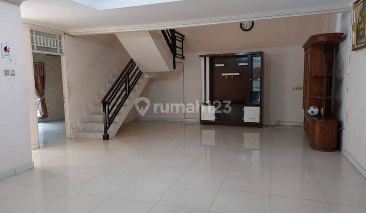 Disewakan Rumah Baru Renovasi di Taman Modern Cakung  4