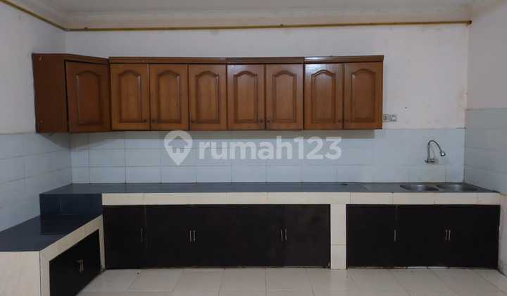 Disewakan Rumah Baru Renovasi di Taman Modern Cakung  6