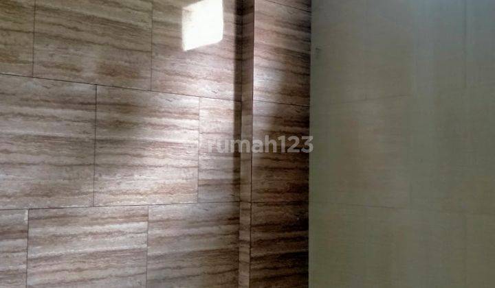 Dijual Gedung Ruang Usaha Strategis di Jalan Kh. Wahid Hasyim Jakarta Pusat  14