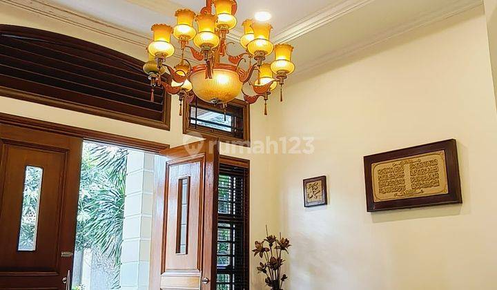 Rumah 2 Lantai Sudah Renovasi Semi Furnished SHM di Pondok Bambu, Jakarta Timur 2