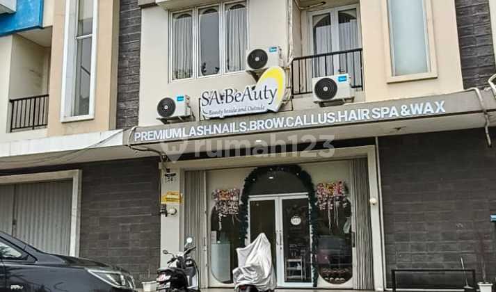 Ruko luas bangunan 150 lokasi sangat strategis di harapan indah