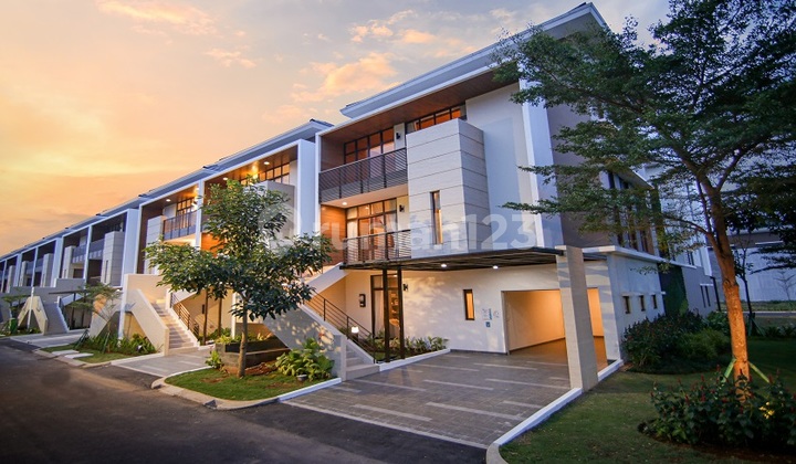 Wide 10 Flood-Free House in Morizen Cluster Summarecon Bekasi