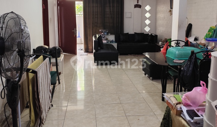 Rumah 3 Lantai Bebas Banjir di Harapan Indah Bekasi