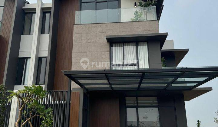 Rumah Dijual Siap huni di Summarecon Crown Gading dekat Harapan indah 2