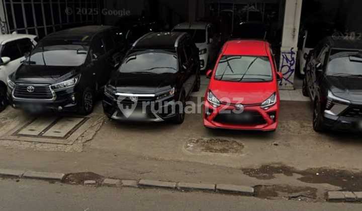 Joint Shop House Ex Showroom in Sultan Agung Bekasi 2