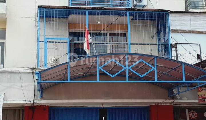 Ruko di Ifolia Harapan Indah , Bekasi 200 m Bagus Ruko di Ifolia Harapan Indah , Bekasi 200 m Bagus