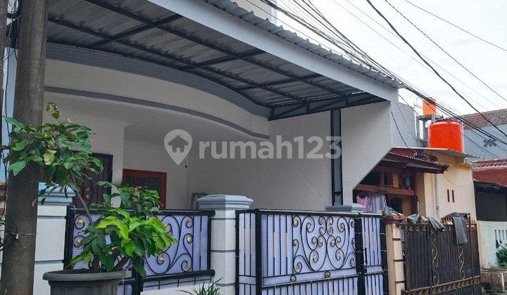 Rumah Minimalis Modern di Taman Harapan Baru Bekasi Rumah Minimalis Modern di Taman Harapan Baru Bekasi