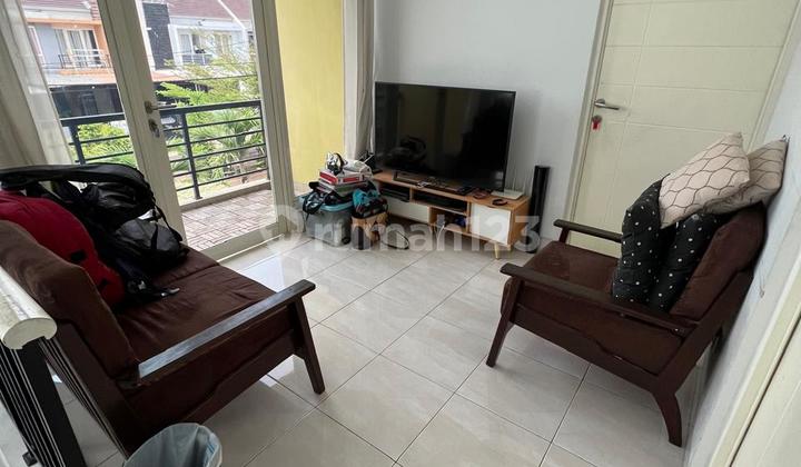 Dijual Cepat Rumah 2 Lantai di Cluster Ifolia Harapan Indah 2