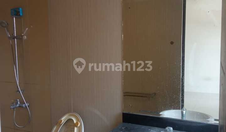 Flood-Free Hook House in Asera Cluster, Harapan Indah Bekasi 2