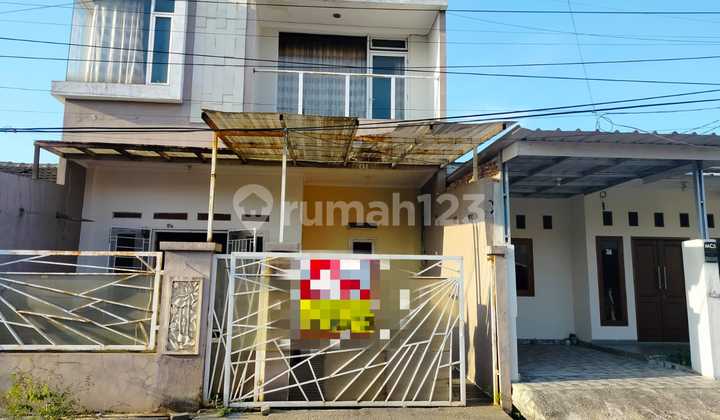 Rumah 2,5 Lantai Butuh Renovasi Bebas Banjir Di Harapan Indah  1