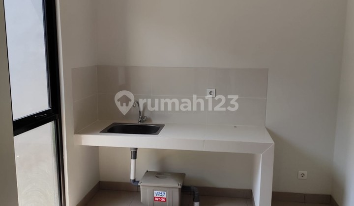 Rumah Dekat dengan Harapan Indah di Cluster Regia Scg Bekasi 2