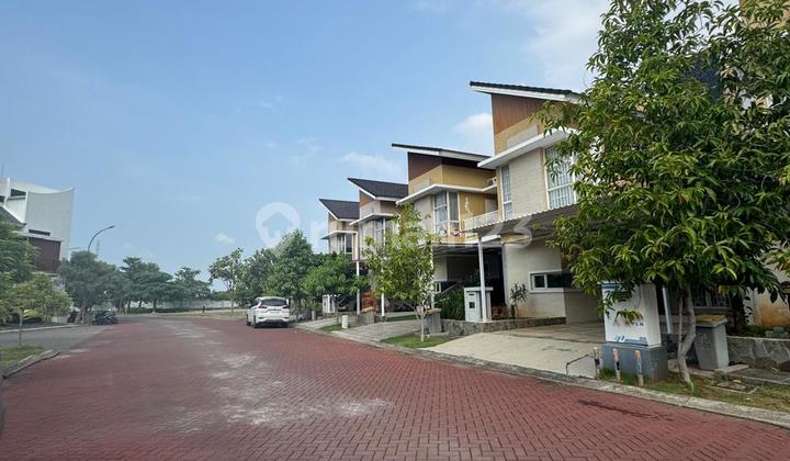 Rumah dijual View Danau di cluster lavesh harapan indah