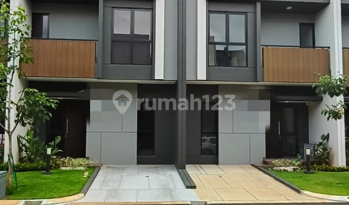 Rumah Lebar 6 Di Cluster Regia Summarecon Crown Gading