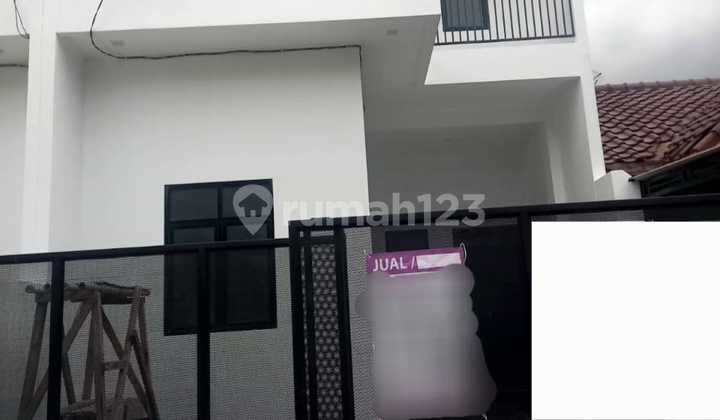 Rumah 2 Lantai Akses Busway Di Bulevar Hijau Harapan Indah