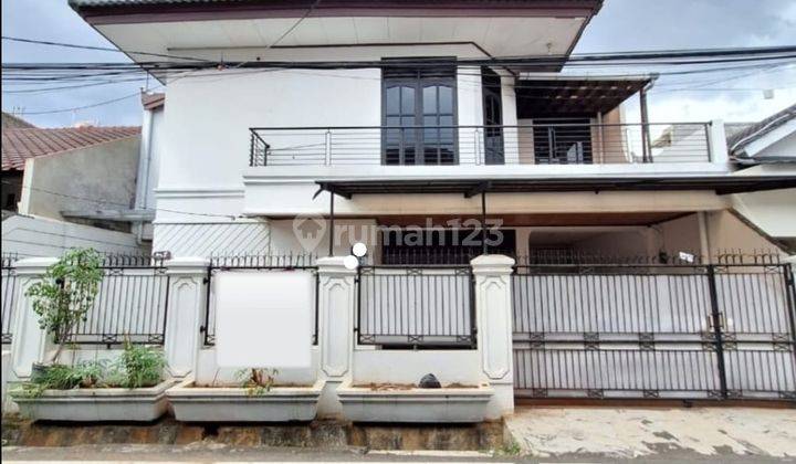 Rumah 2 Lantai Bagus SHM di Rawamangun, Jakarta Timur 1